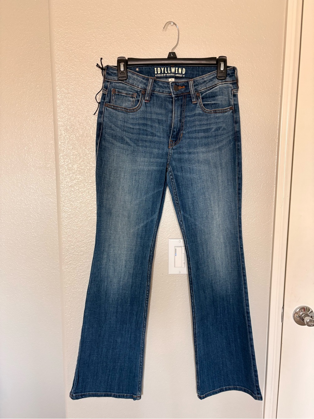 Idyllwind Women’s Mid-Rise Bootcut Jeans - Medium Blue